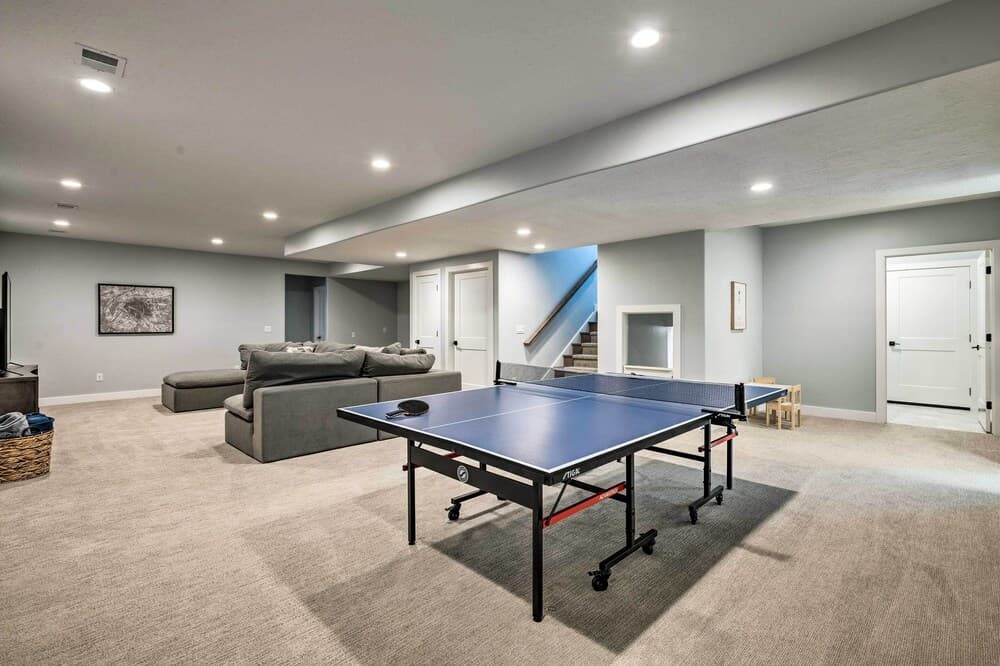 Modern Group-friendly Home, 15 Mi to Downtown Slc!