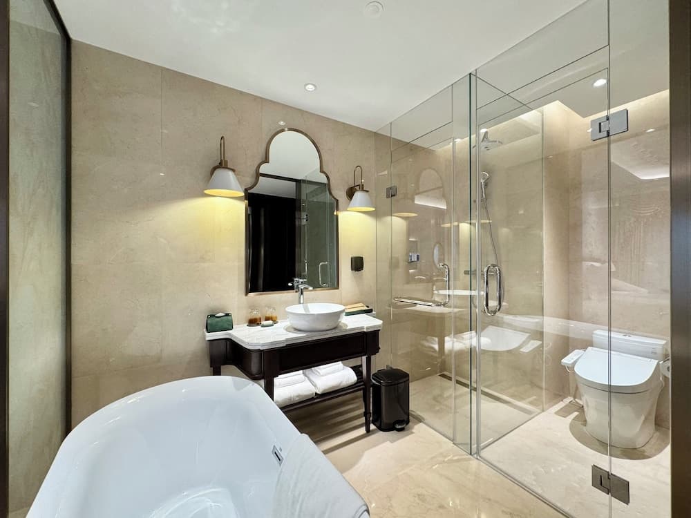 Golden Sun Hotel - Dalat