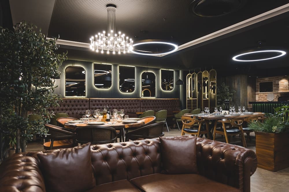 BRISTOL HOTEL