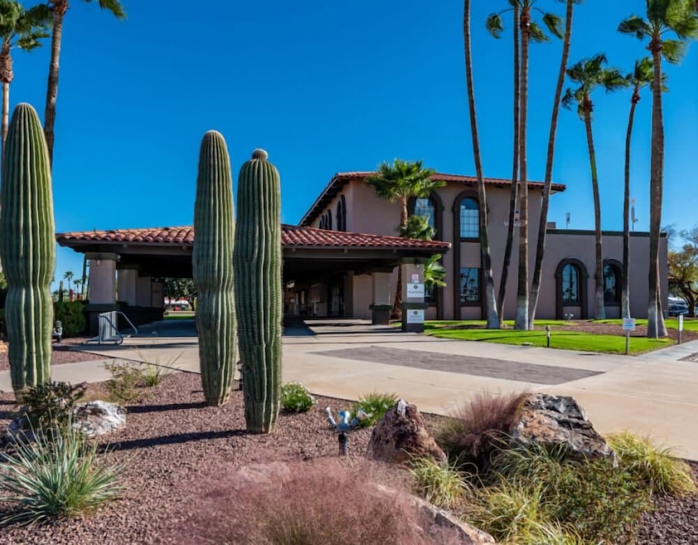 Voyager Resort Inn