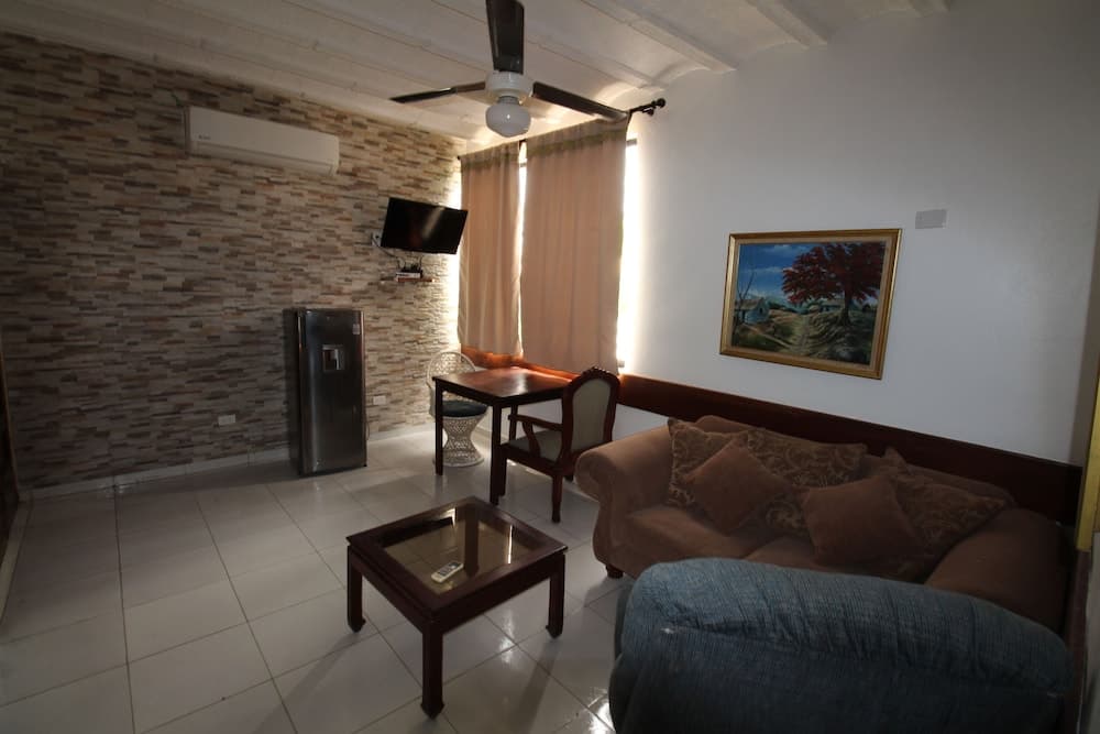 Hotel Garant & Suites