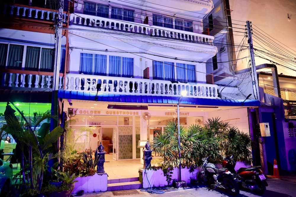 Golden Guesthouse