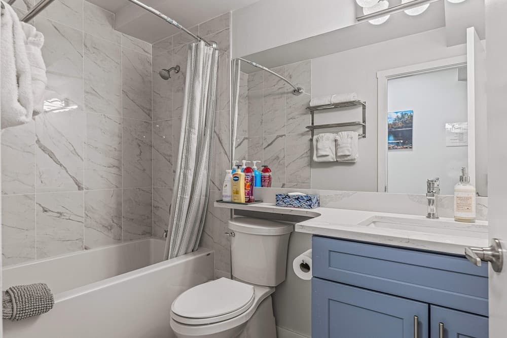 Skyline 207 - Mountain View Townhouse-AC - Heated Pool - Hot Tub