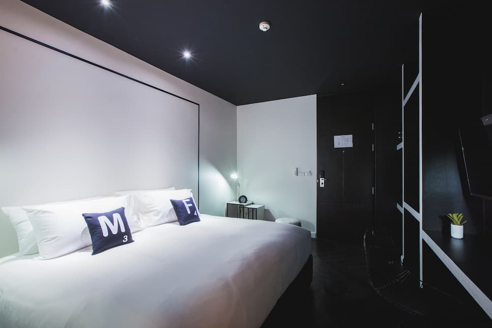 Blu Monkey Hub and Hotel Phuket