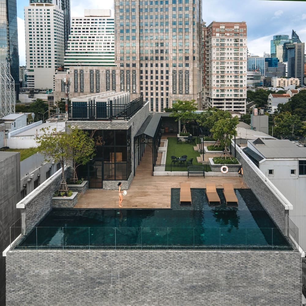 The Coach Hotel Sukhumvit - Asok BTS Bangkok