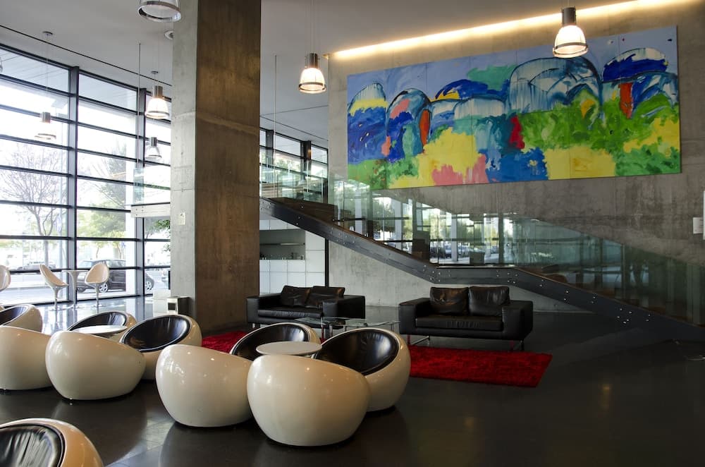VIP Executive Art's Hotel
