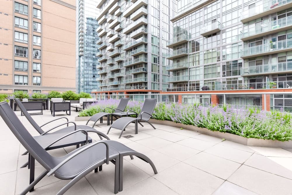 TopLine Suites - Nelson Street