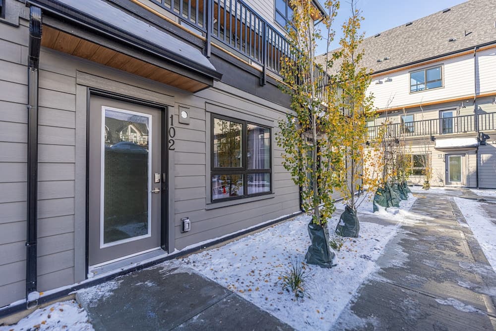 Skyline 102 Mountain View Townhouse-AC-Heated Pool; Hot tub