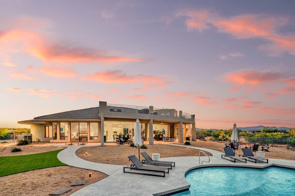 Fallbrook by Avantstay Secluded Home on 40acres W/pool, Rooftop & Trails!