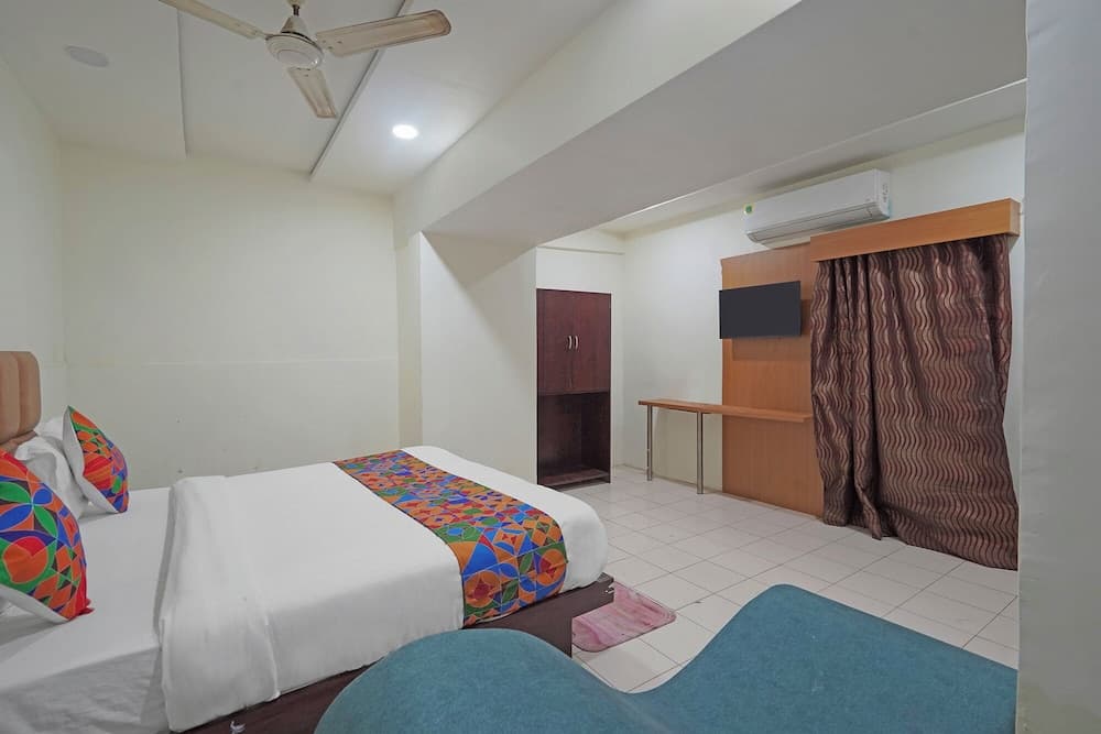 Fabhotel Rajtilak