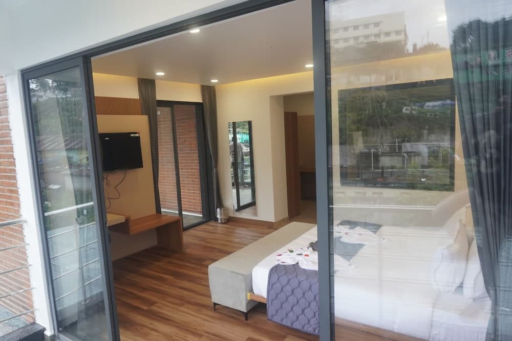 The Lovedale Kodaikanal Stay & Hotel