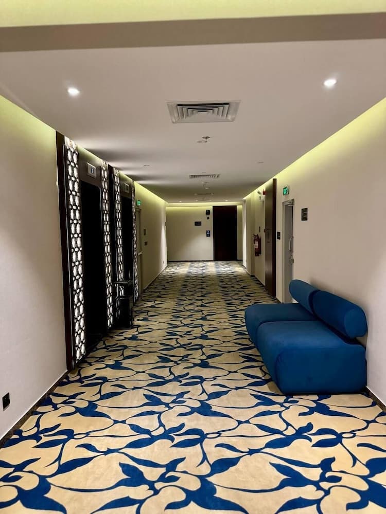 Jadeel Hotel