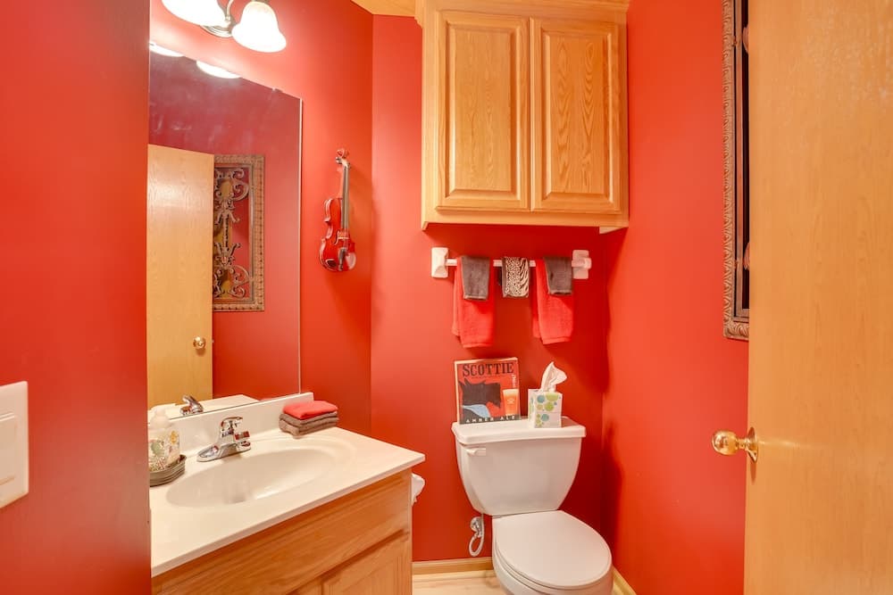 Lake Minnetonka Area Townhome < 1 Mi to Boat Ramp!