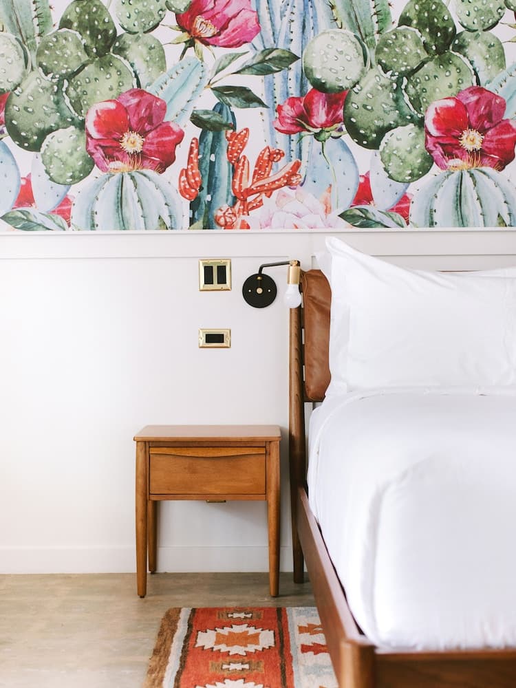 Rise Uptown Hotel