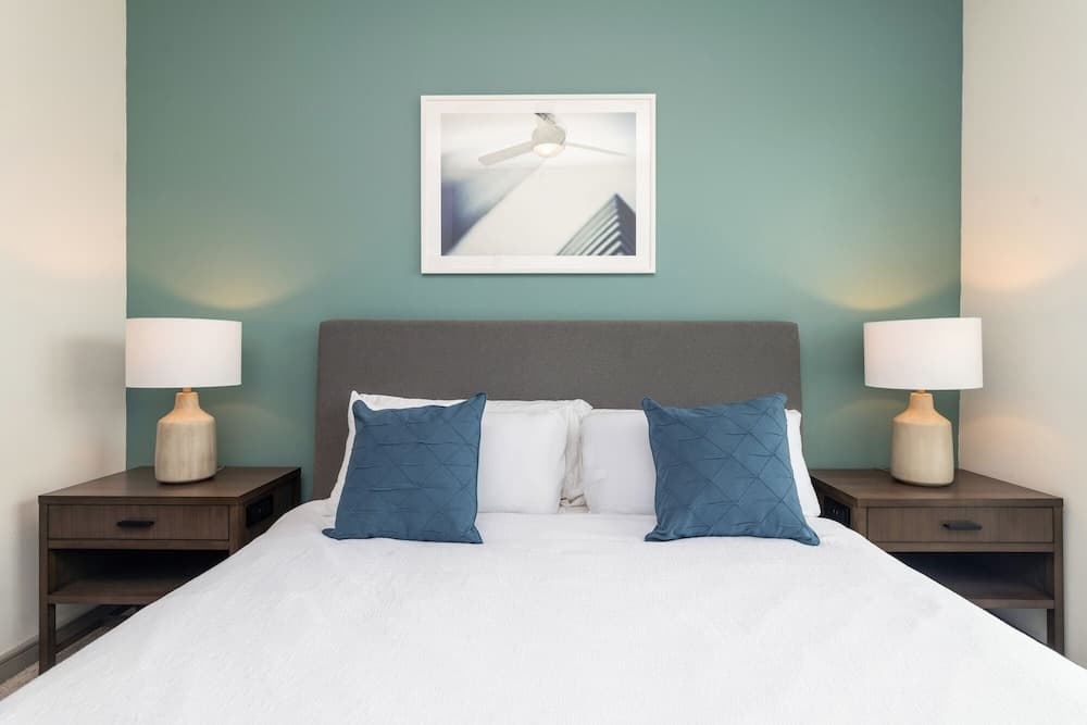 Landing Apartments Huntersville - Henderson Circle