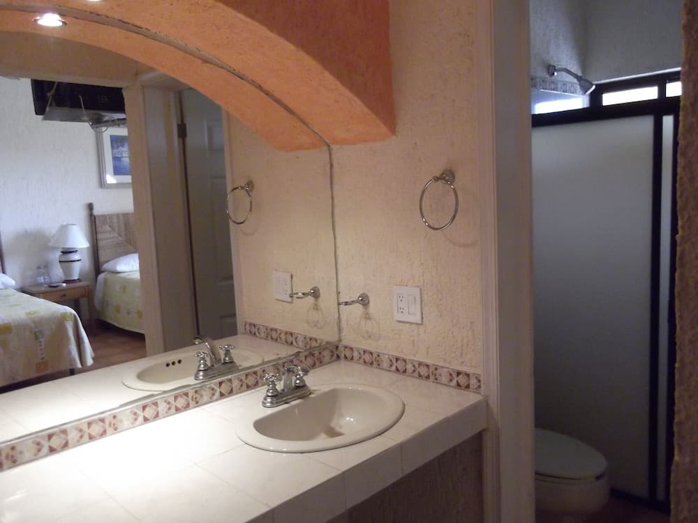 Hotel Plaza Los Arcos
