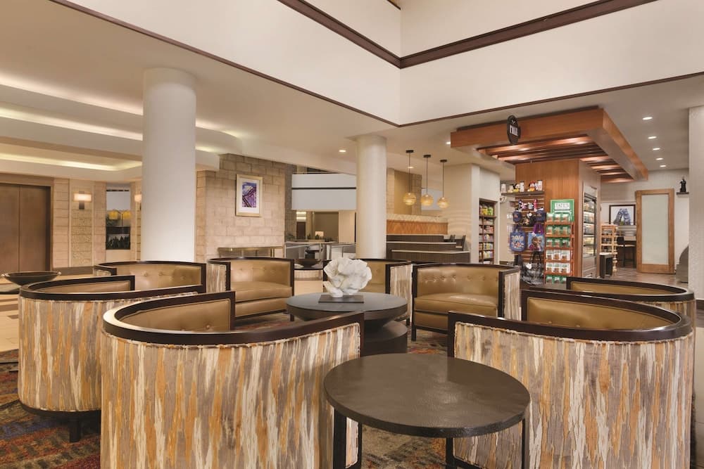 Embassy Suites by Hilton Orlando International Dr ICON Park