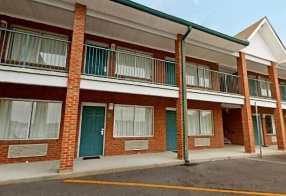 Americas Inn