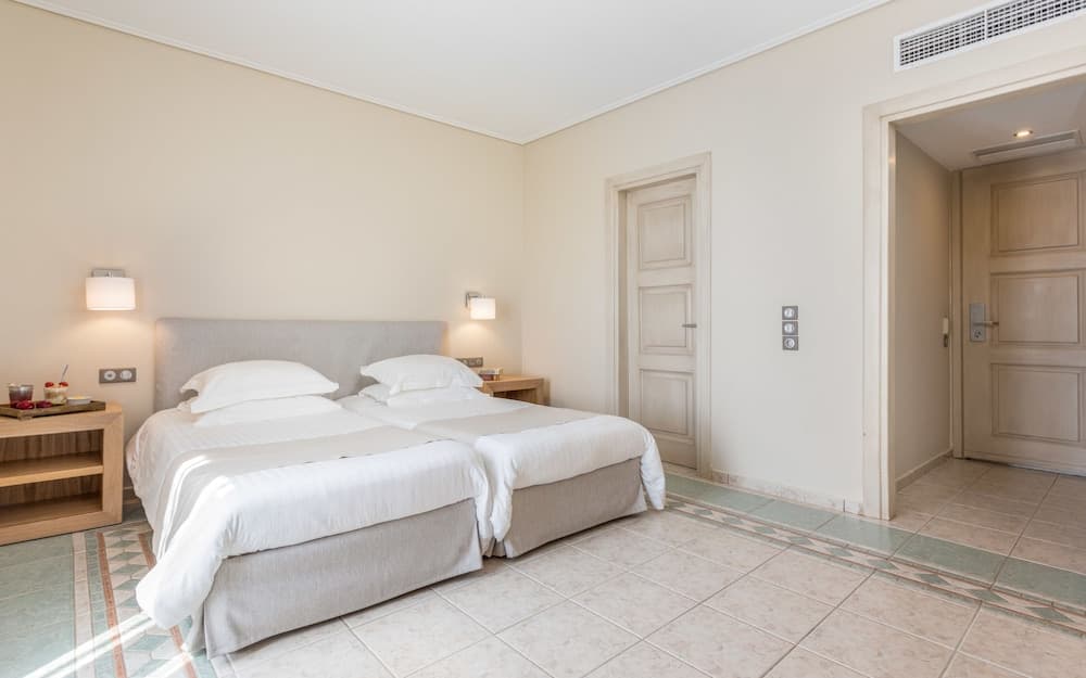 Porto Naxos Hotel