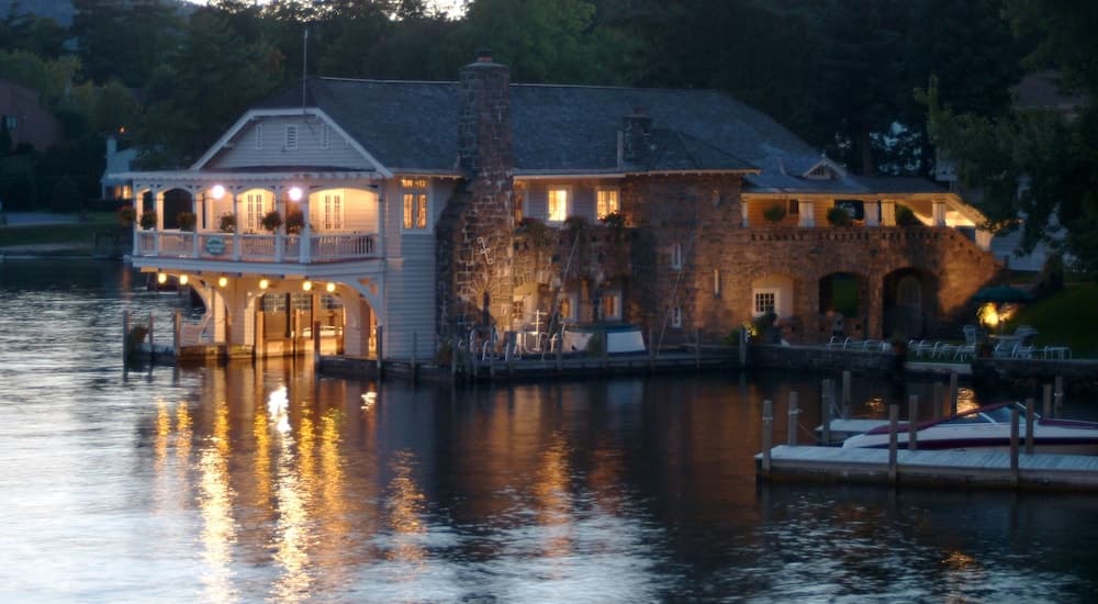 Boathouse Waterfront Lodging
