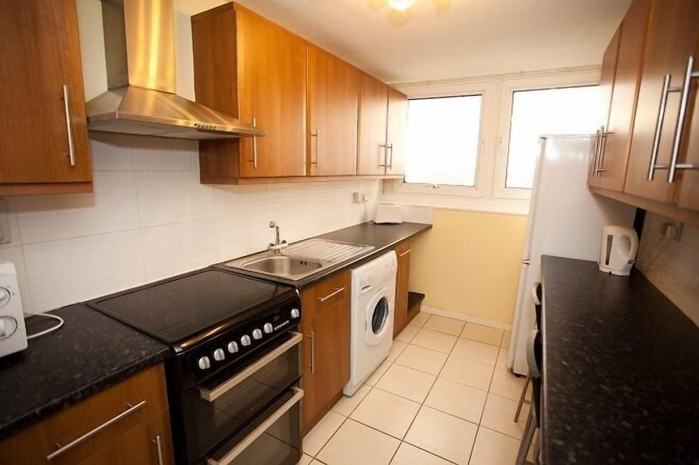 Victoria Centre Apartments & Annexe