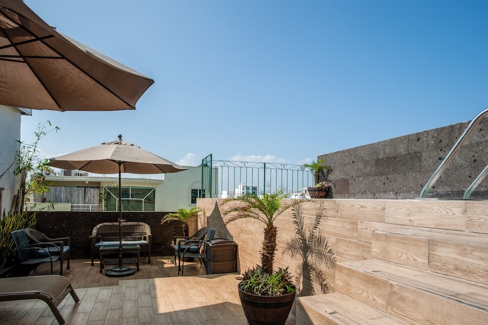 Boca Inn Hotel & Suites