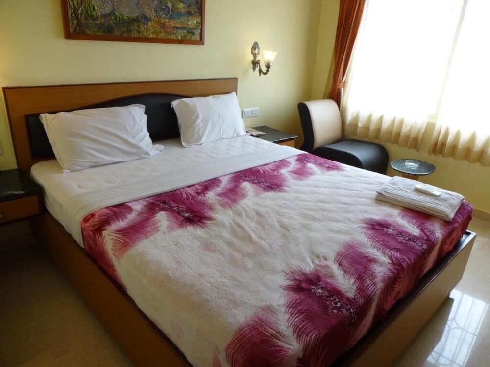 Nahar Manchester Inn