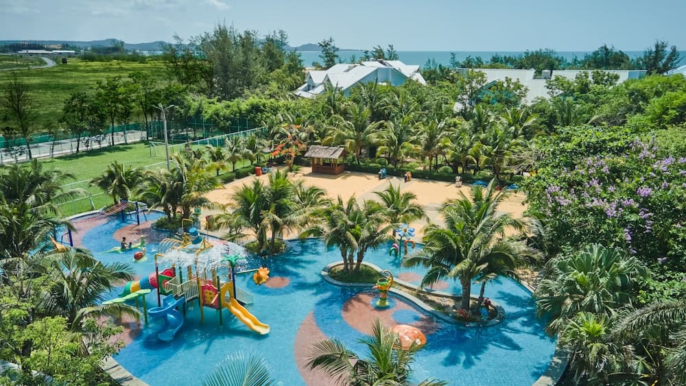 Carmelina Beach Resort