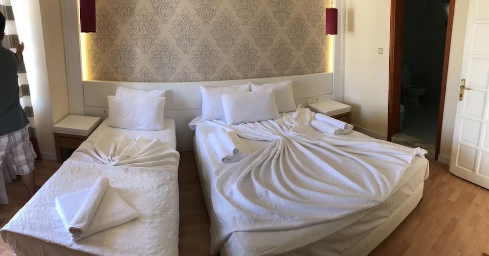 Hisar Aqua Hotel