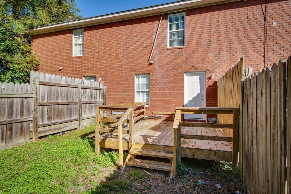 Quaint Orangeburg Townhome Near Hospitals & Campus
