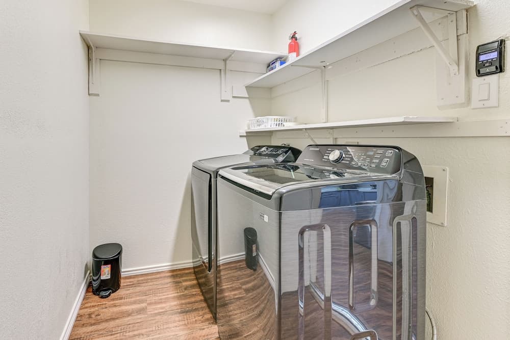 Pet-friendly Family Home 3 Mi to Lake Lewisville