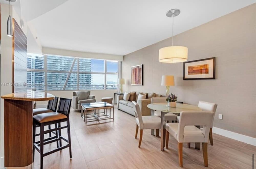 AKA Brickell 32th Free Parking by Palermo Home