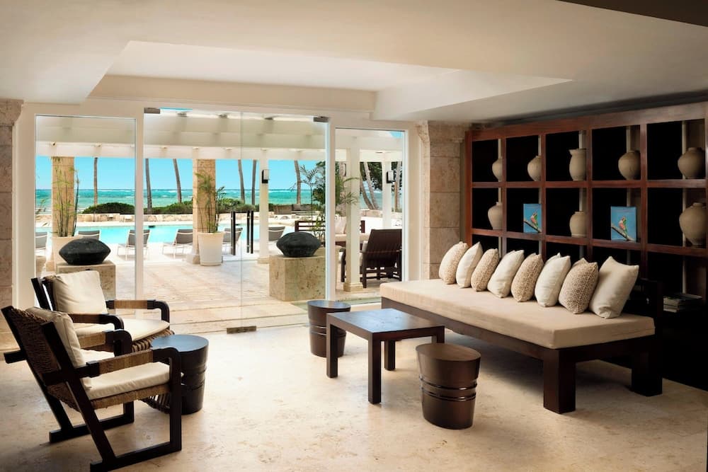 Four Points by Sheraton Puntacana Village