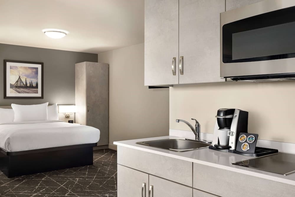 Microtel Inn & Suites Montreal Airport - Dorval QC