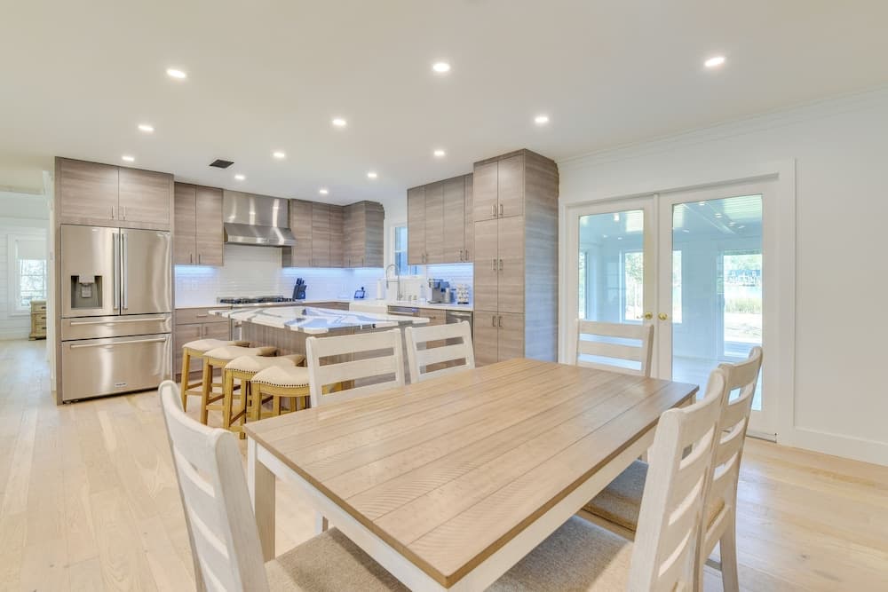 Sups & Dock at Waterfront Home in Freeport