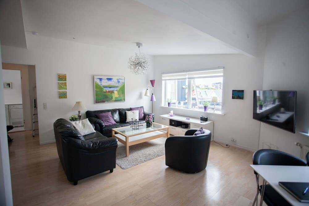 Downtown Tórshavn - Large 3 Bedroom Apartment