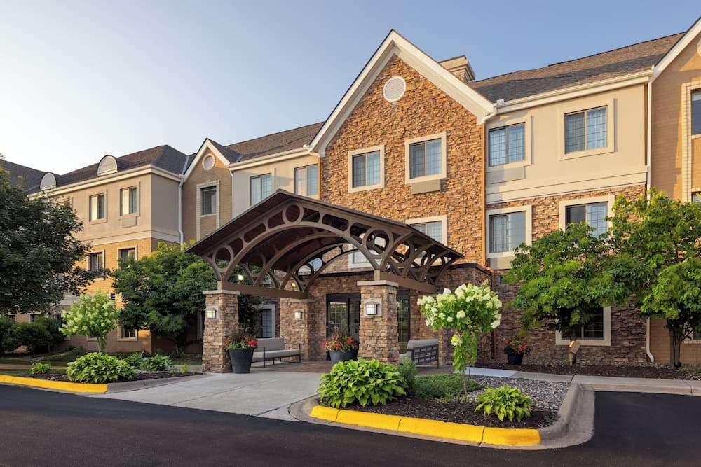 Staybridge Suites MPLS-Maple Grove/Arbor Lakes by IHG