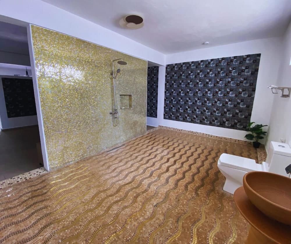 THE LIGHT VILLA