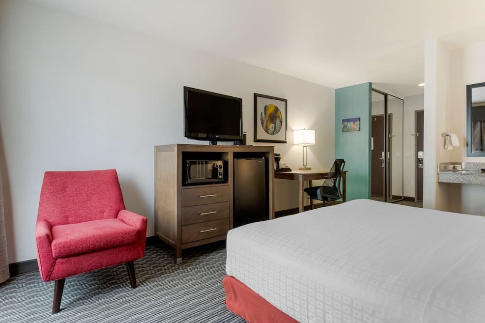 Aiden Austin City Hotel