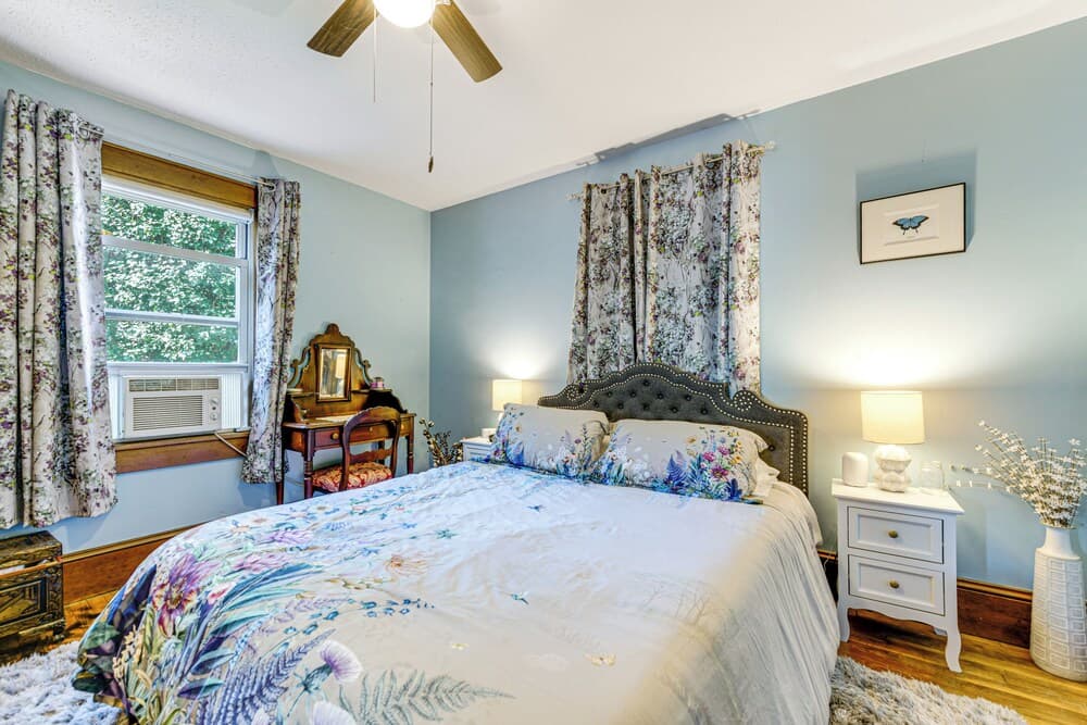 Lovely Waynesville Home w/ Yard: Pet Friendly
