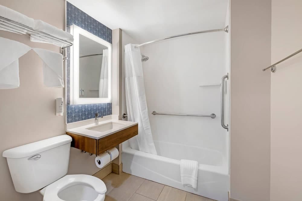 Country Inn & Suites by Radisson, Staten Island