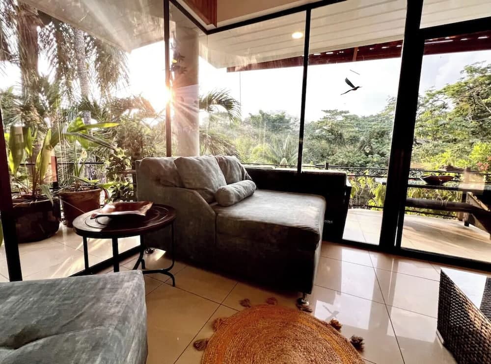 Beautiful private villa w private pool