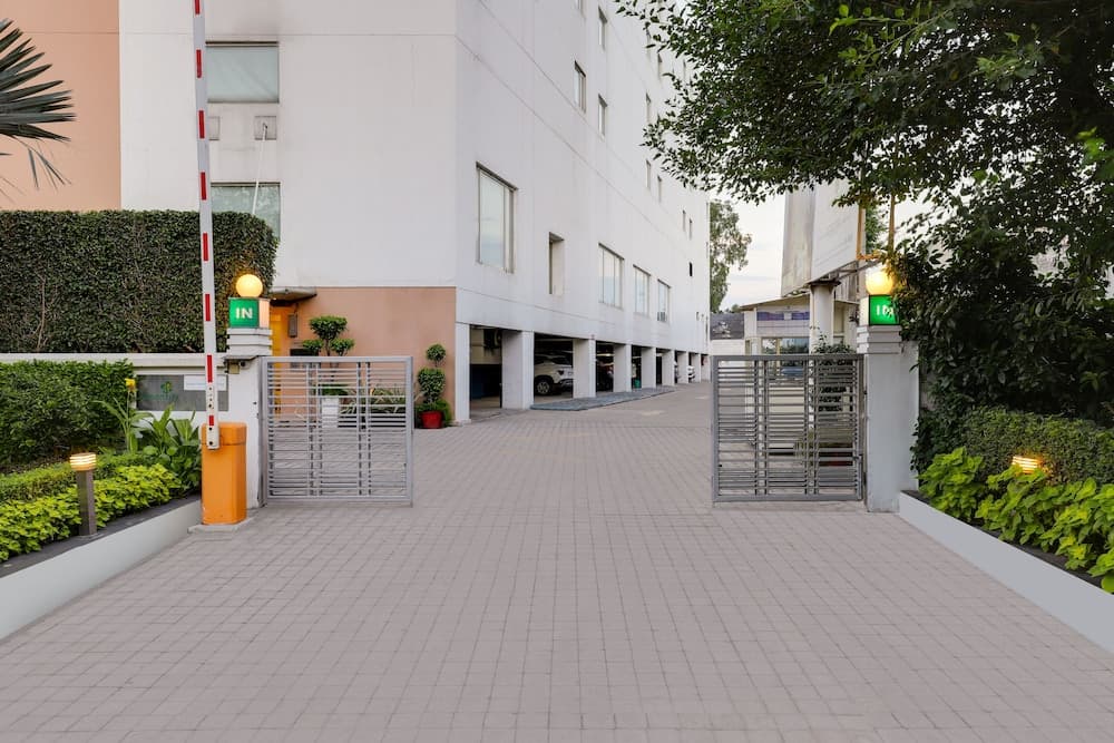 Lemon Tree Hotel, Chandigarh
