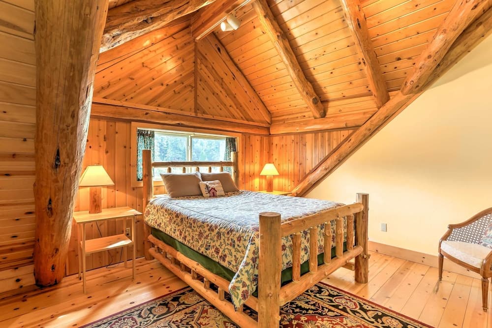 13 Mi to Ski Slopes: Log Home on 60 Private Acres!