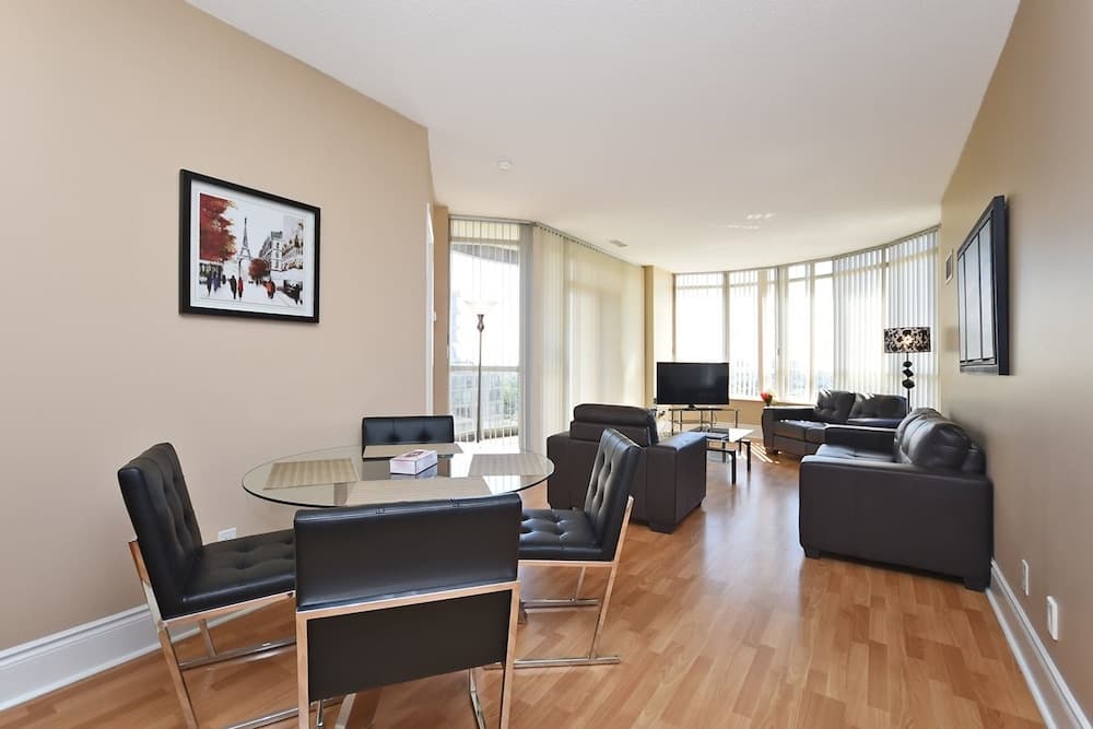 NAPA Furnished Suites - Square One