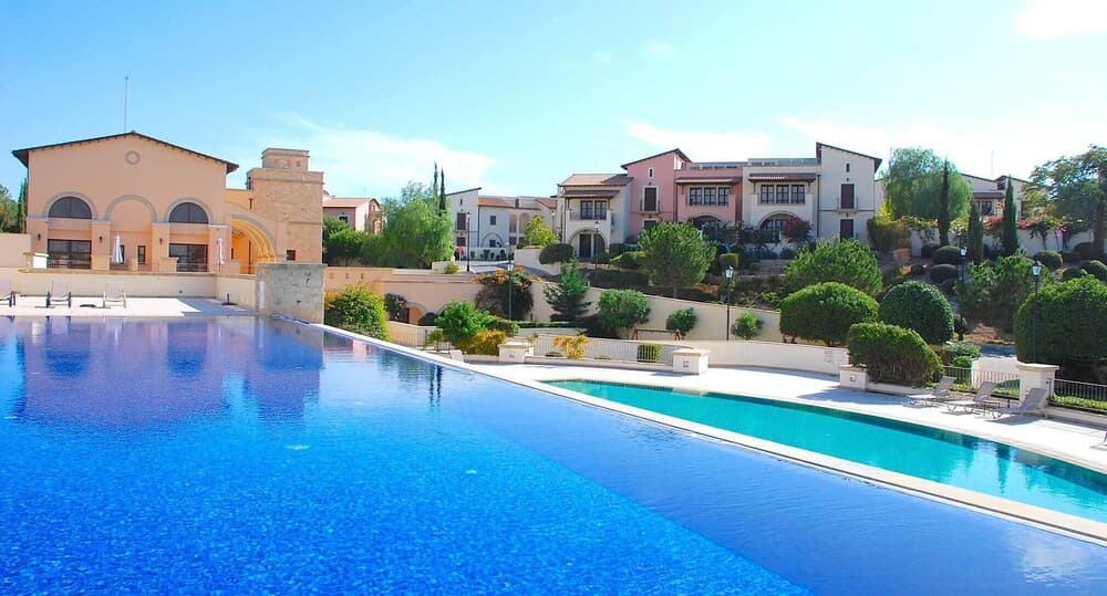 Shihov Hotel
