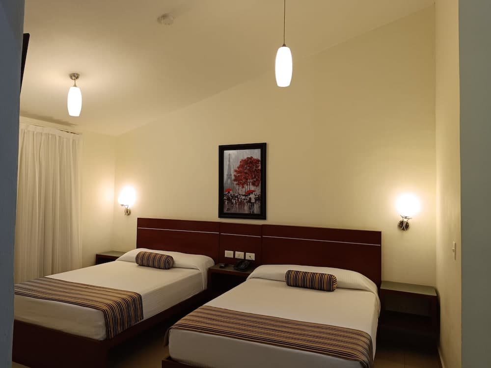 Grand City Hotel Cancun - Near Market 28