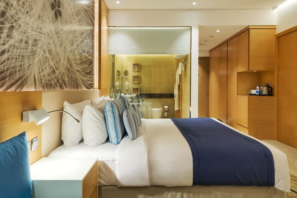 Royal Central Hotel and Resort – The Palm