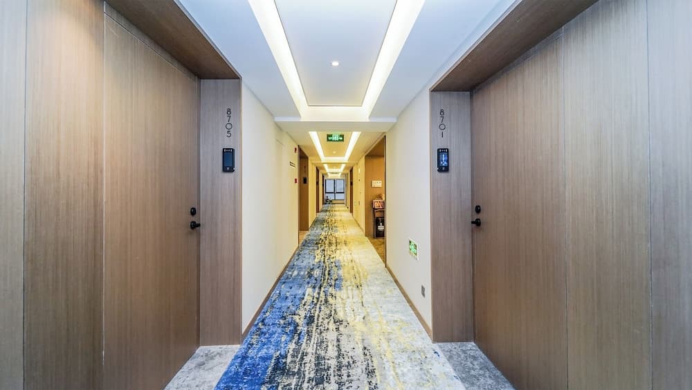 JinglaiHotel JinganTempleChangshou Metro