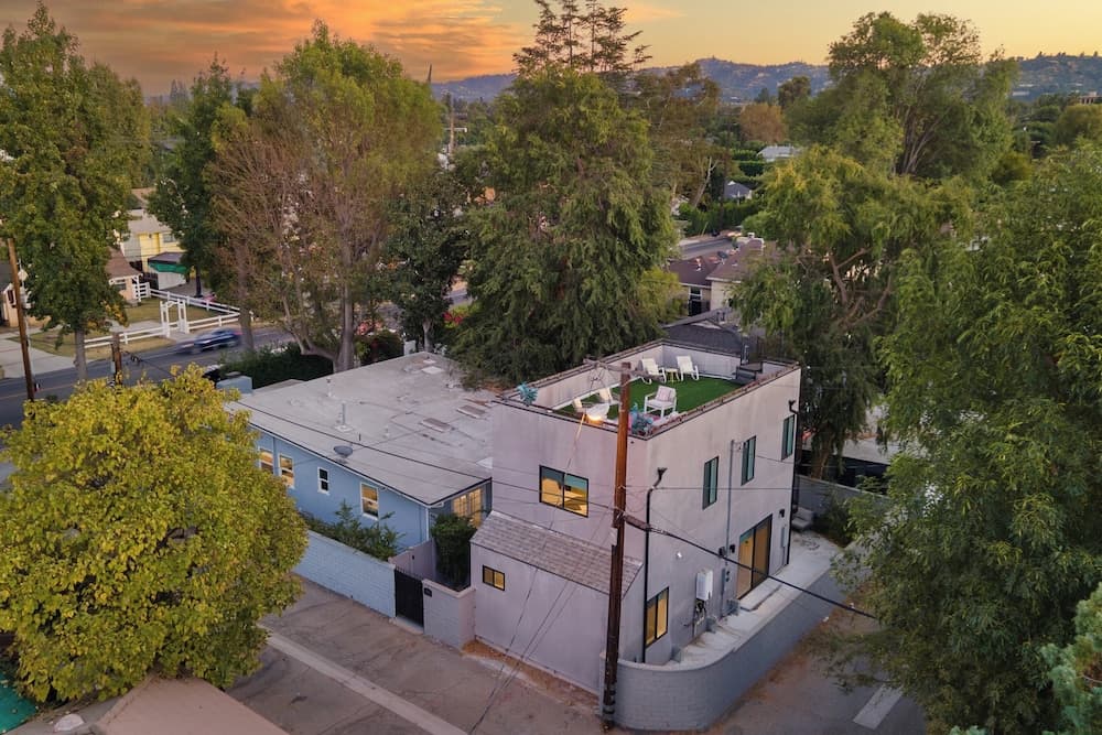 Fulton II by Avantstay Rooftop Patio w/ Views!